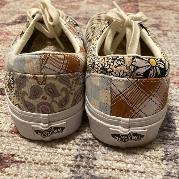 Vans ☀️ - Picture 2 of 4